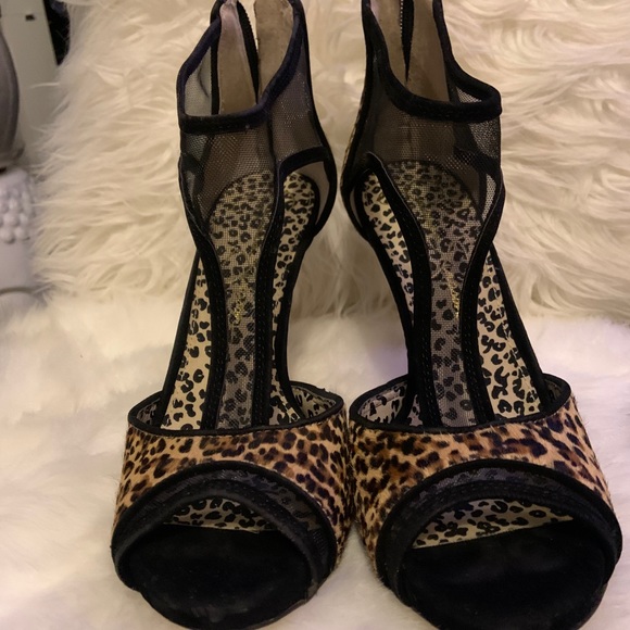SOLD - Brand New Jessica Simpson Leopard Heels - Picture 2 of 9